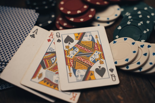 Three Card Poker: Standards of play